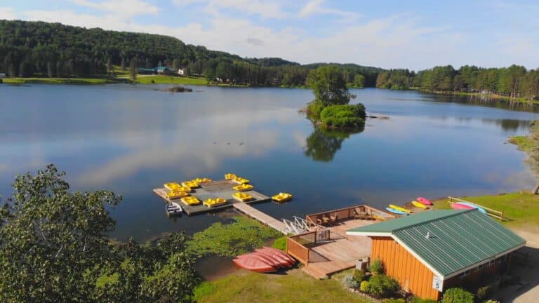 Amr Drone Amenities Dockhouse Dock Blue Lake.mp4