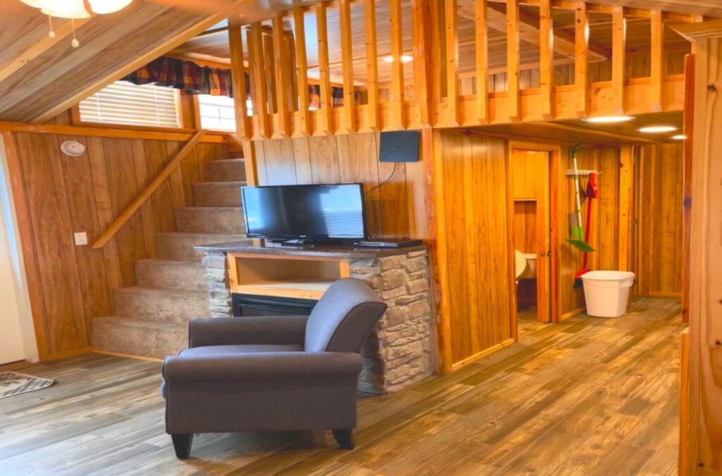 Amr Terrestrial Cabin Interior Stairs Flatscreen