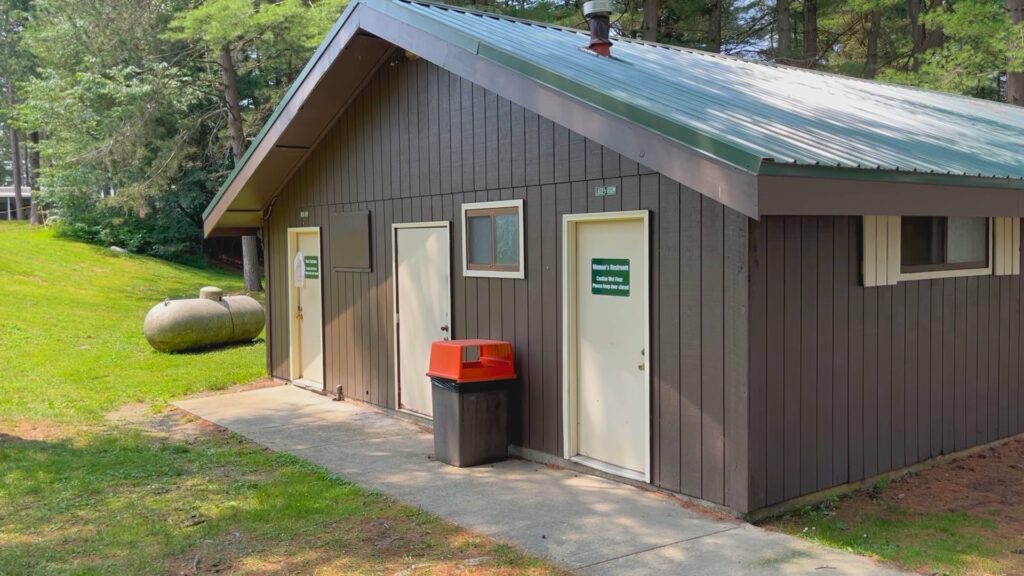 Amr Comfort Station Exterior